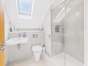 EN-SUITE SHOWER ROOM- click for photo gallery
